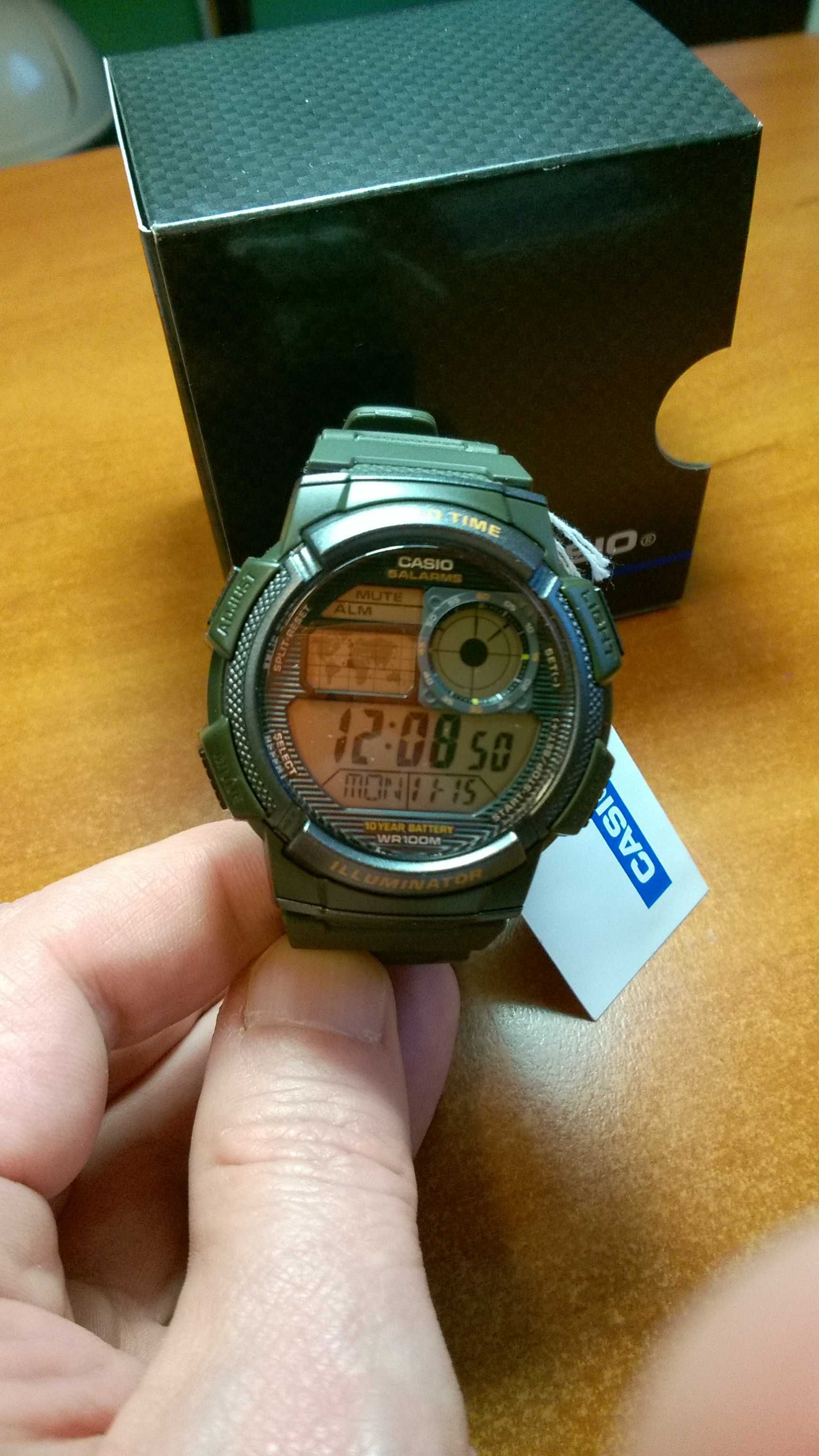 Nowy męski zegarek CASIO