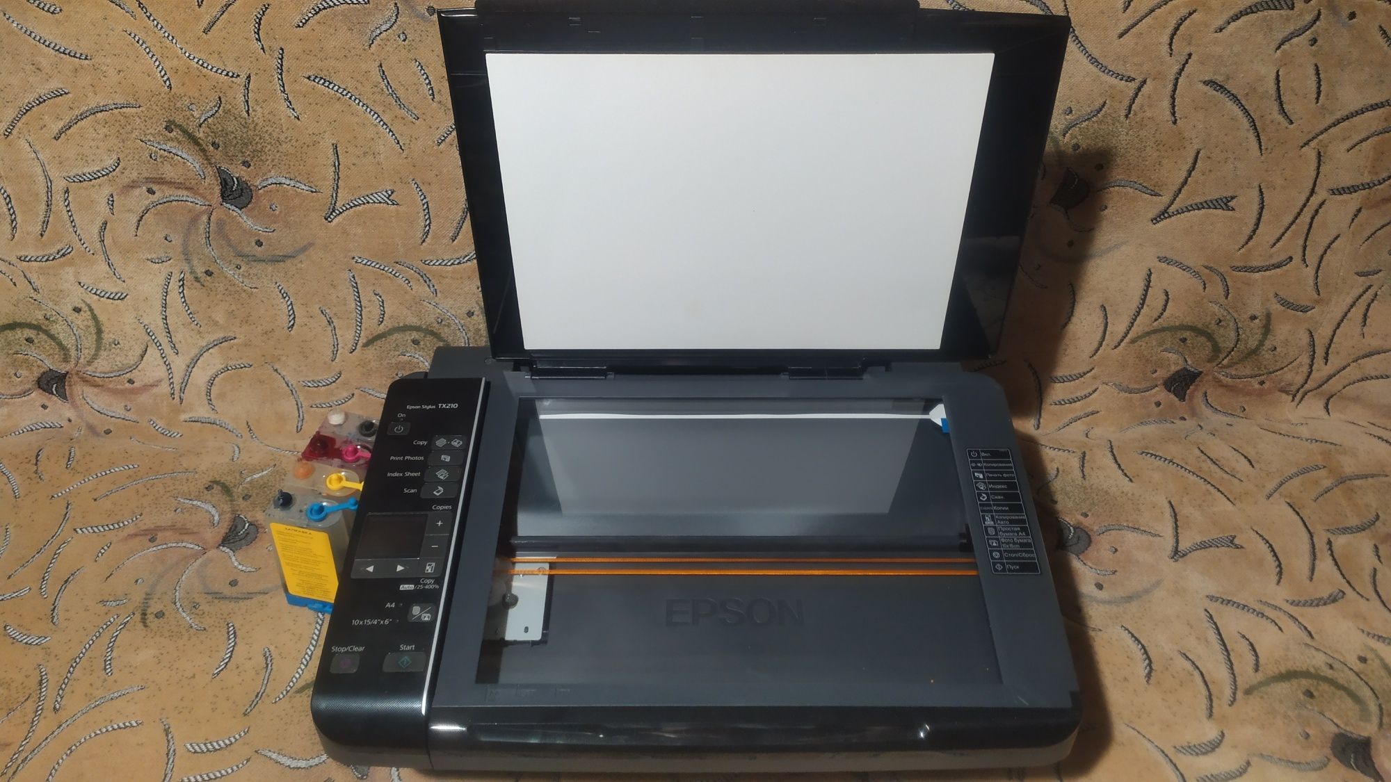 Продам МФУ  Epson TX 210