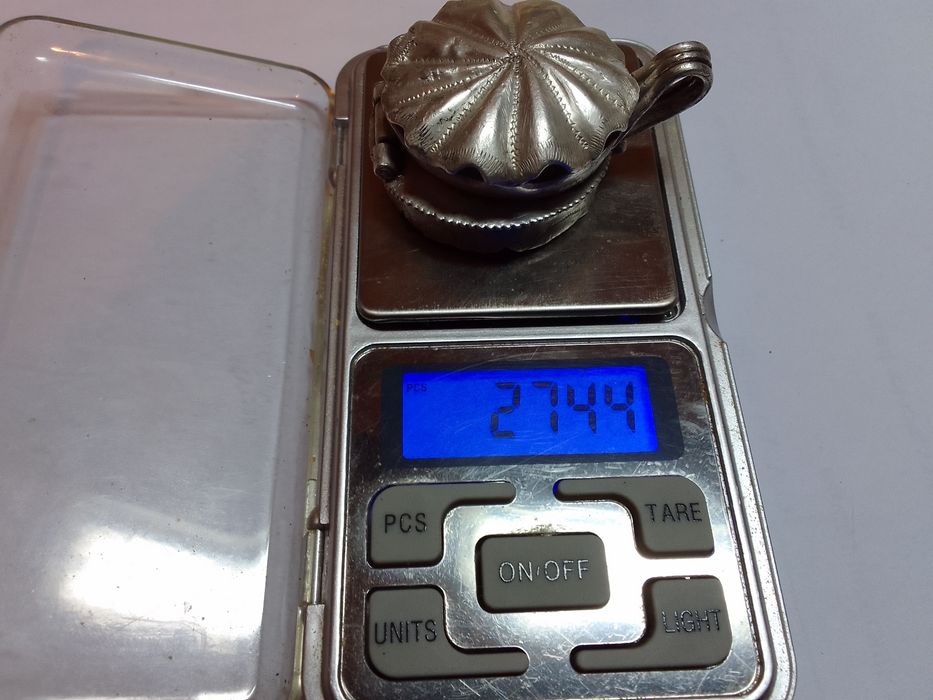 Продам срібну закривачку на люльку.