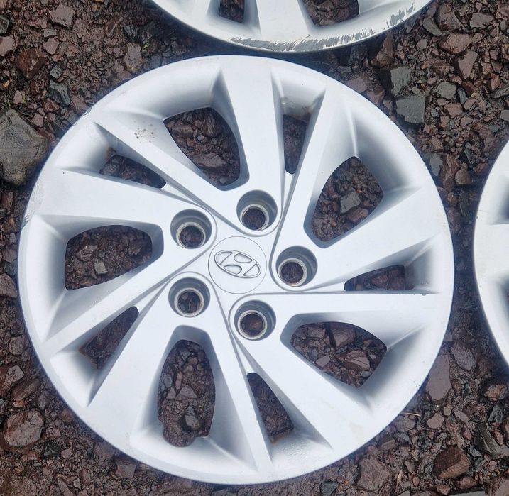 Kołpaki oryginalne Hyundai 5x114,3 15" Kpl.