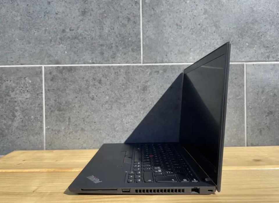 Ноутбук Lenovo ThinkPad T490/i5-8365U/16Gb/256Gb/14”/FHD/IPS/Гарантія