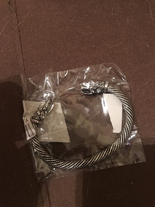 Pulseiras de homem novas