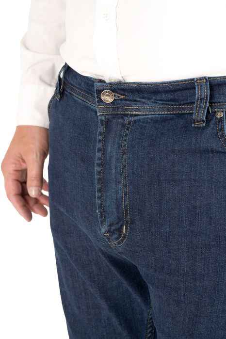 Calças de ganga made em Portugal