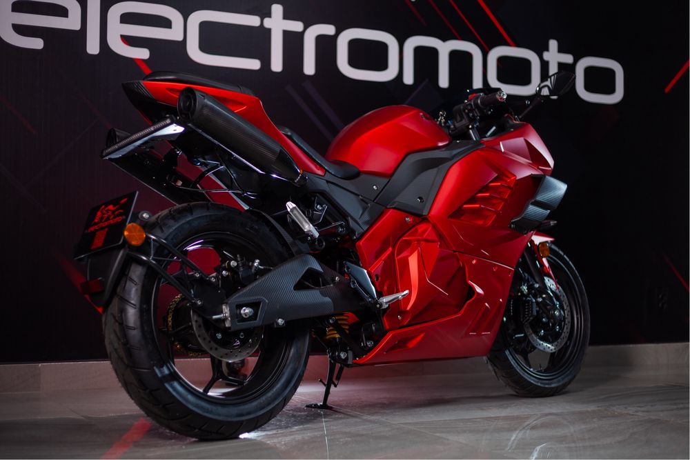 Електромотоцикл Electromoto Panigale. Ланцюг 3кВт