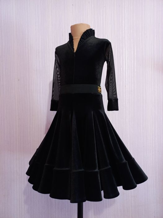 Сукня для бальних танців плаття бейсік