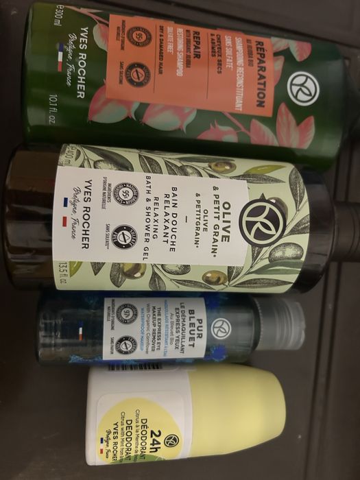 Наборы Ив Роше,шампунь,дезадорант