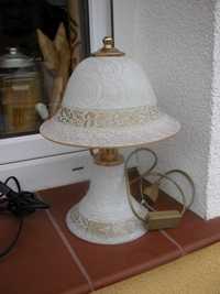 piaskowany zdobiony klosz  lampka - lampa jak grzybek