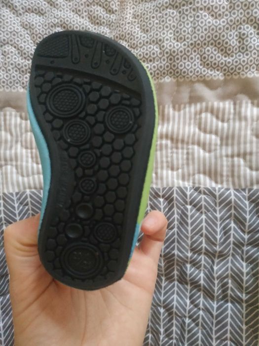 Buciki na basen, rozmiar 20/21