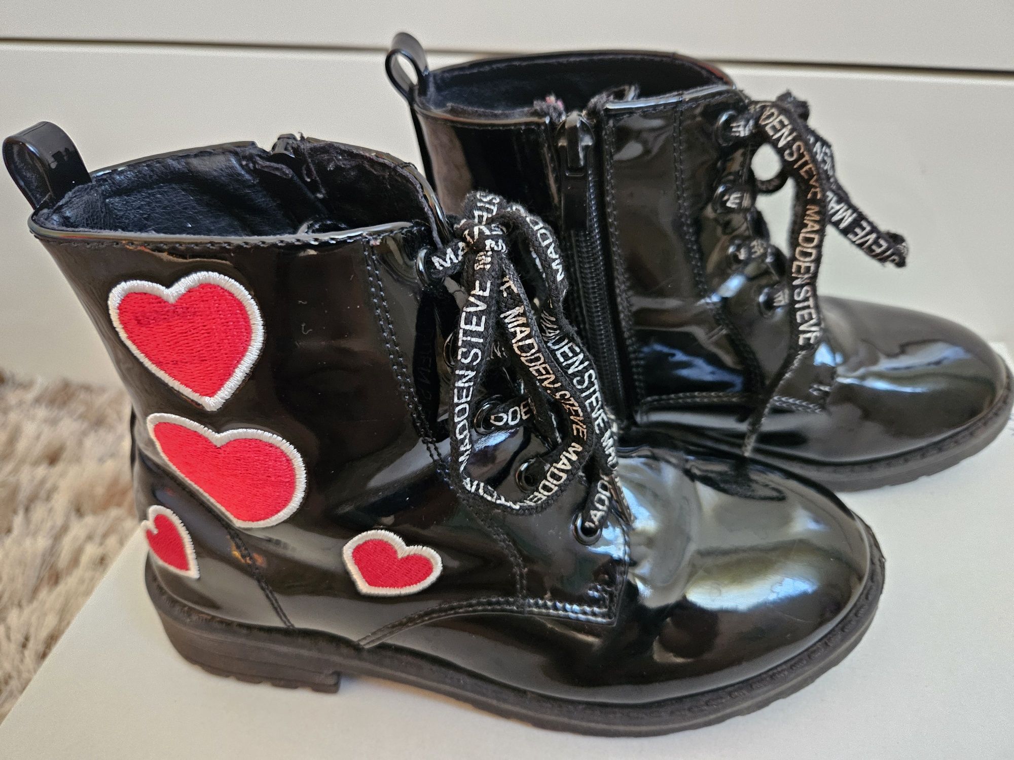 Botki prawie nowe R.31 (20 cm)