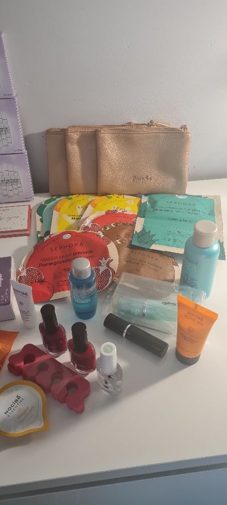 Zestaw kosmetyków box sephora douglas mix produktów