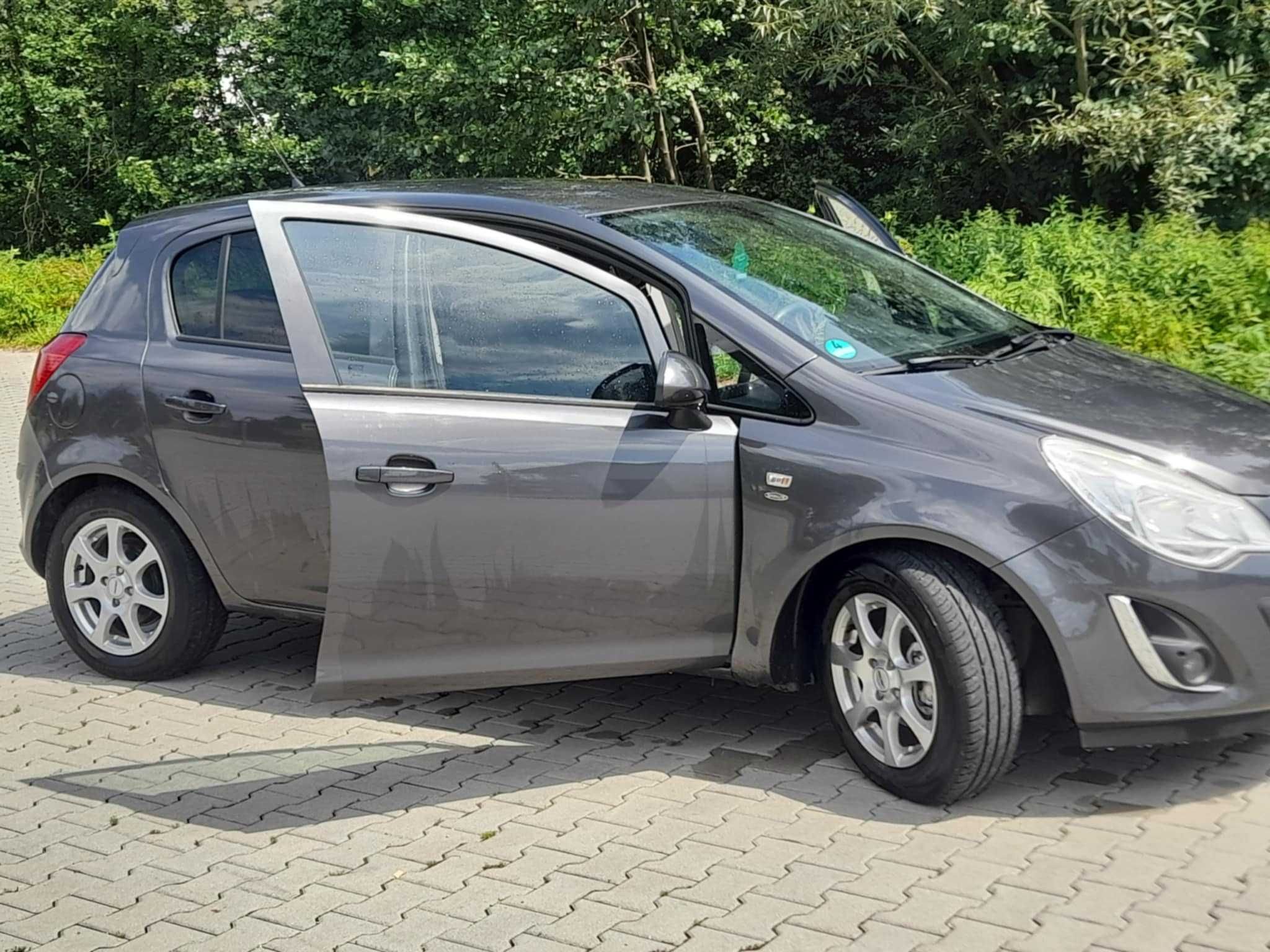 Sprzedam Samochód Opel Corsa 1.4 Benzyna