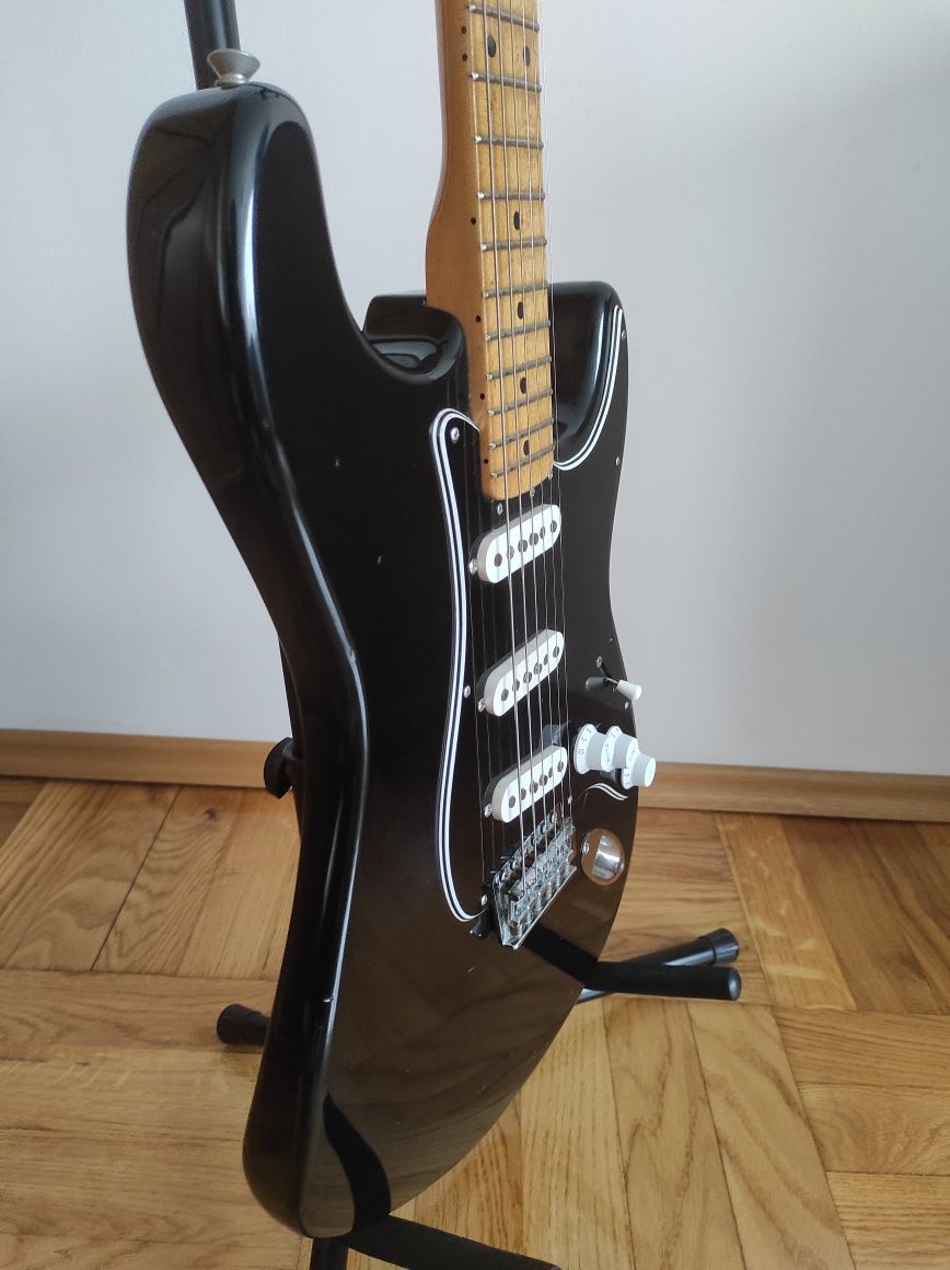 Greco Gneco Stratocaster SSS  Made in Japan 70' MATSUMOKU Hard Case