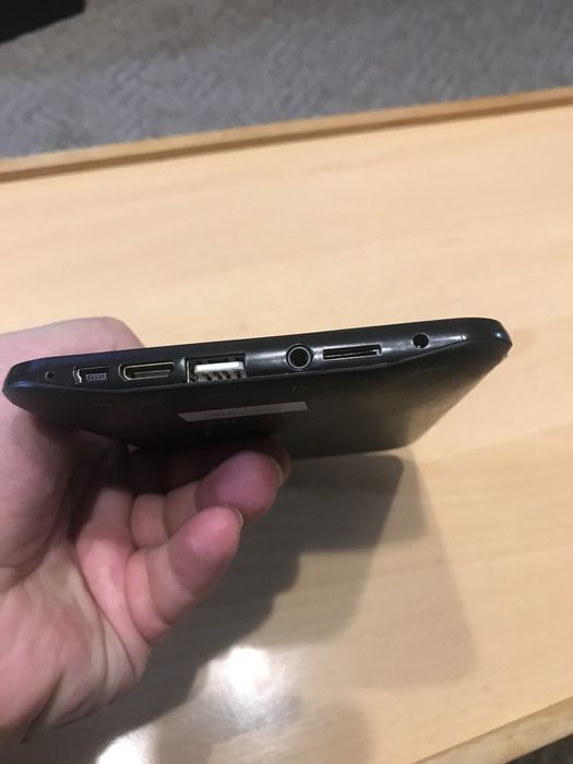 Планшет Wexler book T7008