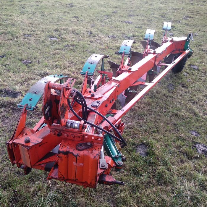 Pług kverneland 4,5 skibowy vario 12"-20" hydrauliczny