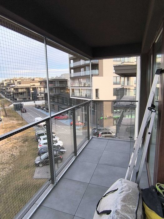 Siatka na ptaki na balkon dla kota, gołębie, Sprzątanie balkonu kolce