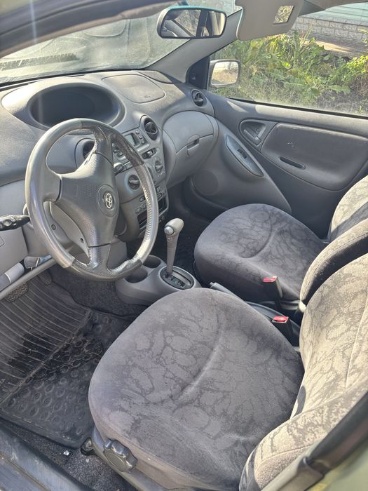 Toyota Yaris 2003 автомат