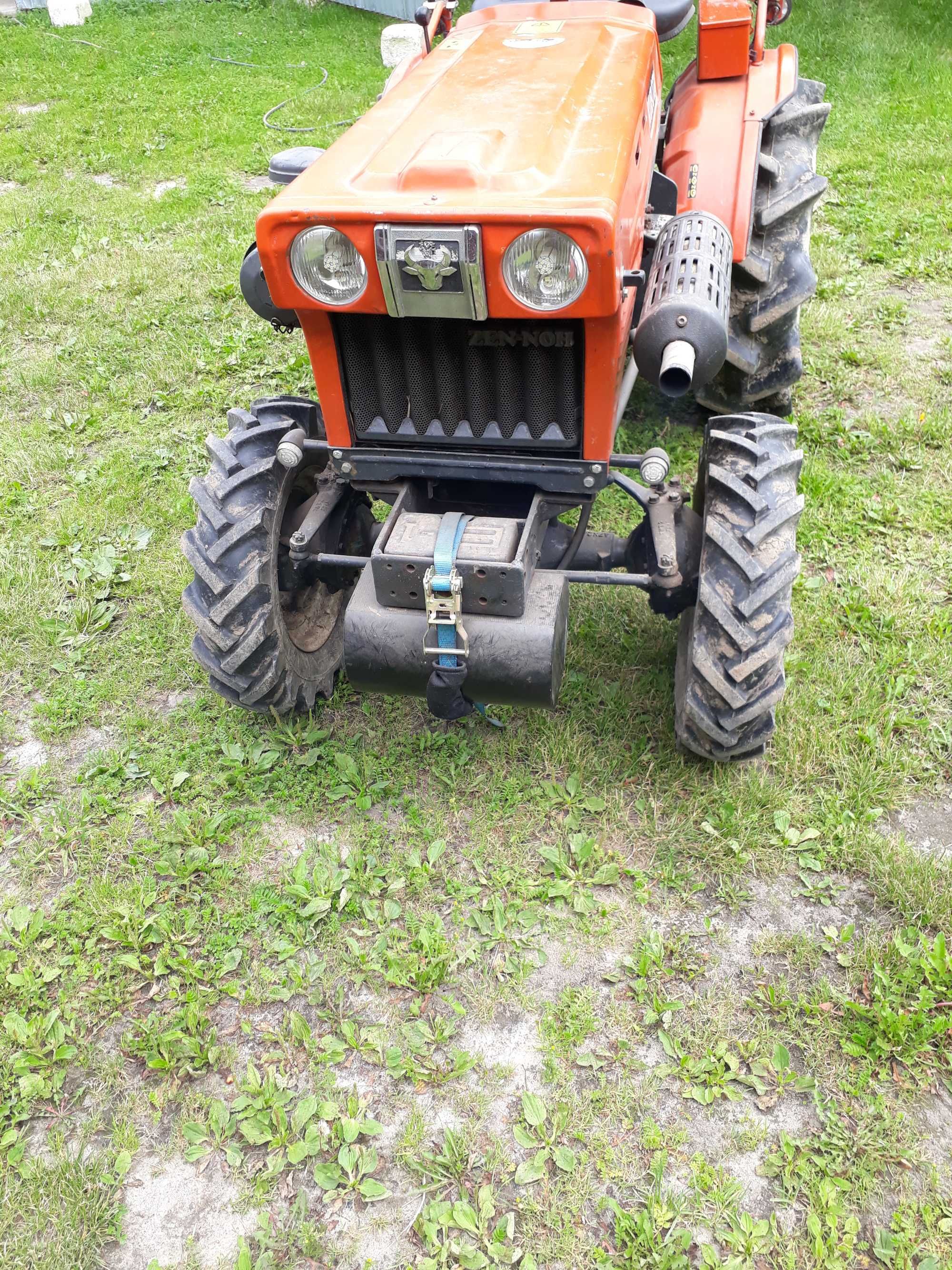 Traktorek Ogrodowy  Kubota B7001 4x4