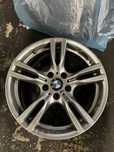 Sprzedam orginalne felgi 18” mpakiet 5x120