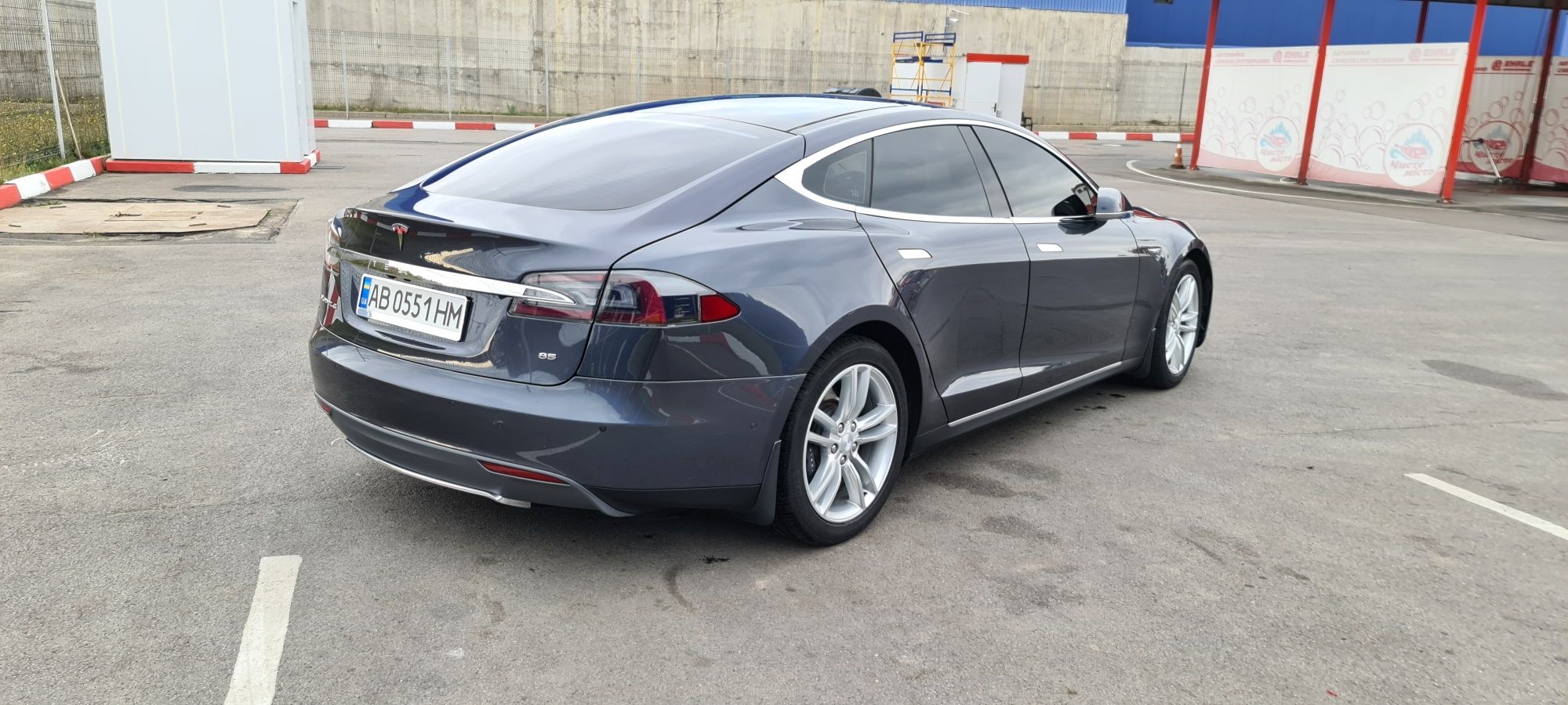 Tesla model S 85. CCS.