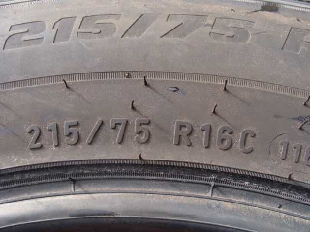 215/75 R16C Pirelli Carrier