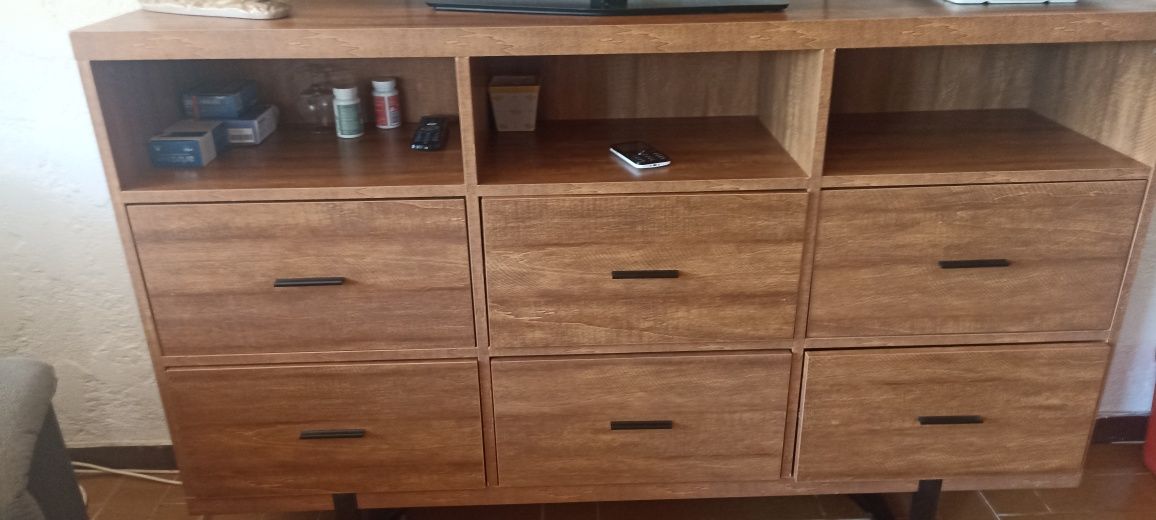 Vendo móvel de sala semi-novo .