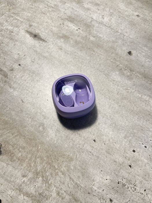 Навушники (лівій навушник) + кейс під навушники Baseus