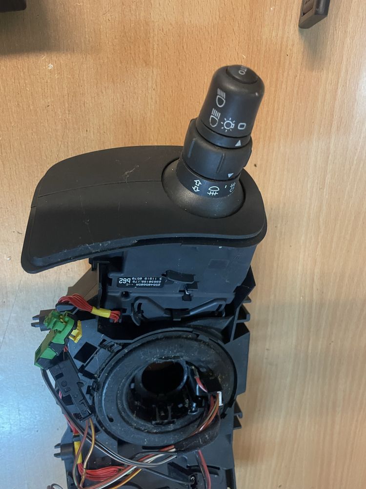 Renault kangoo II kombajn przełączniki zespolone sprawne