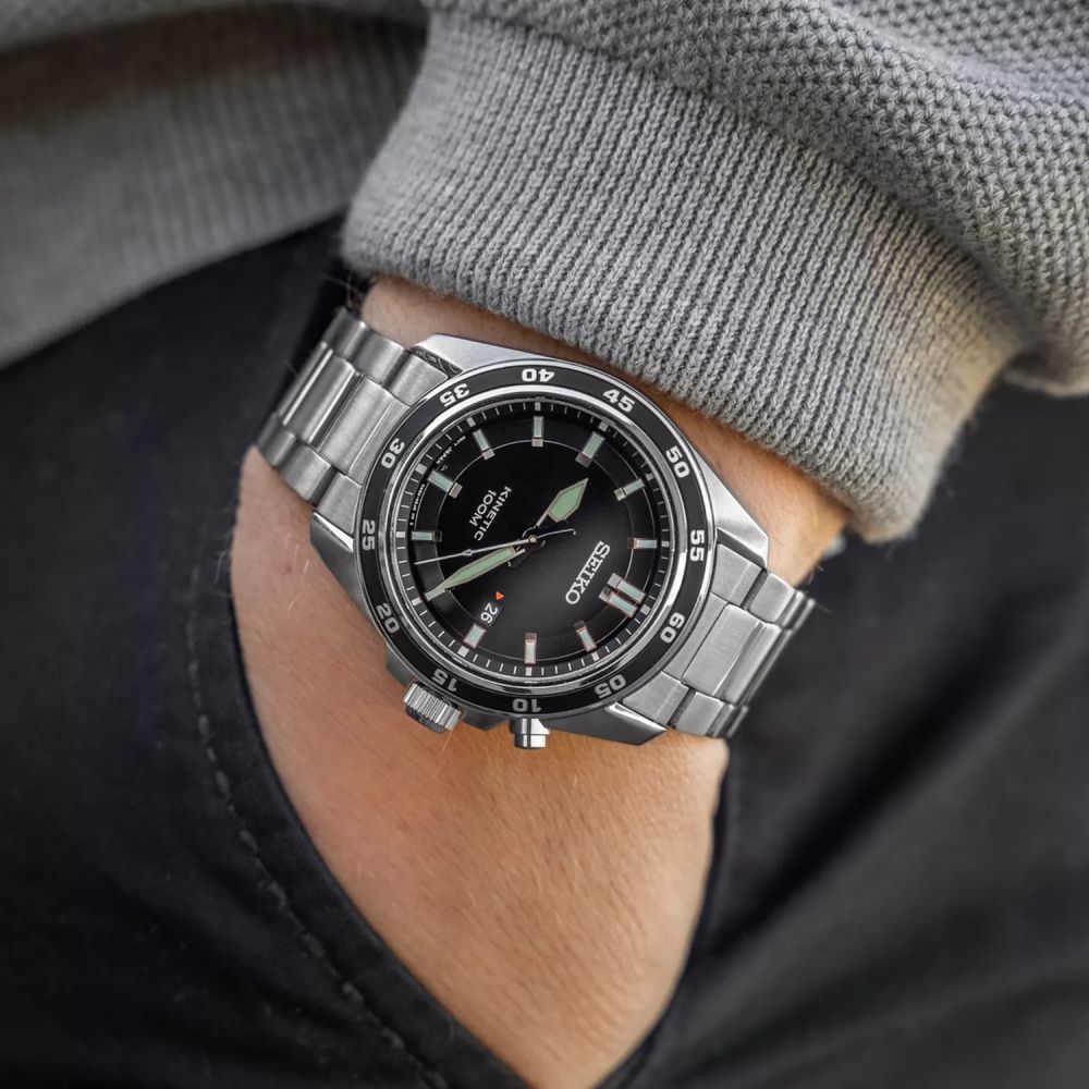 Seiko Kinetic Black Dial SKA785
