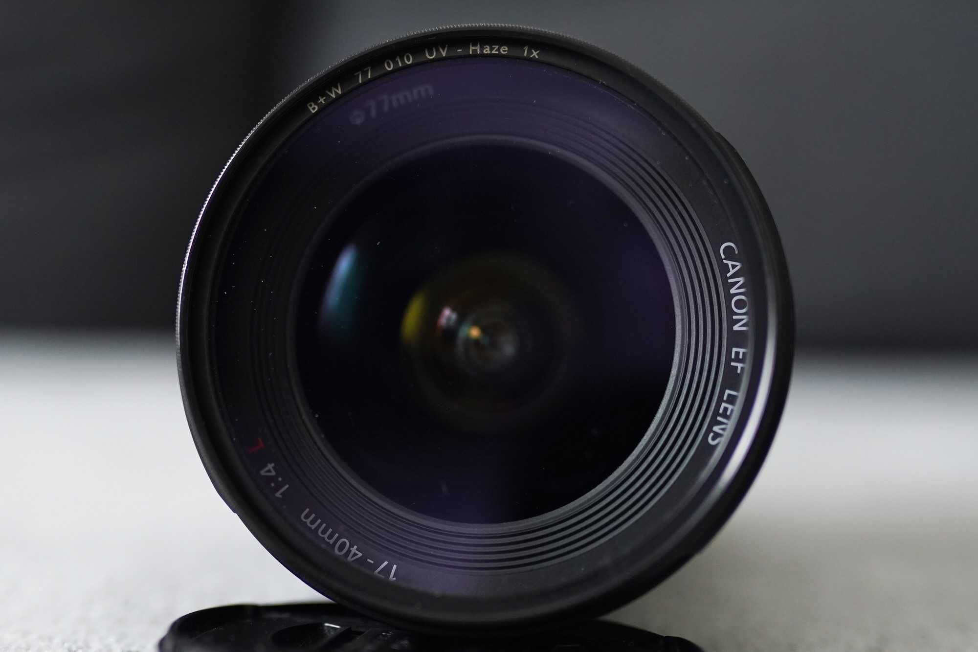 Canon EF 17-40 f4L USM, filtr B+W, osłona przeciwsł., pokrowiec