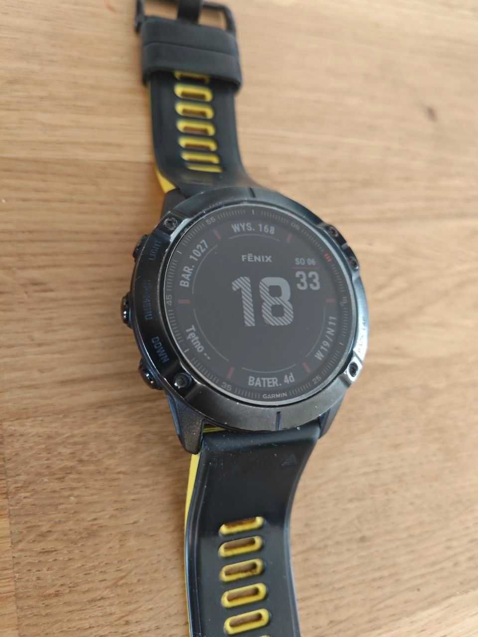 Garmin Fenix 6X Pro + 3 komplety pasków
