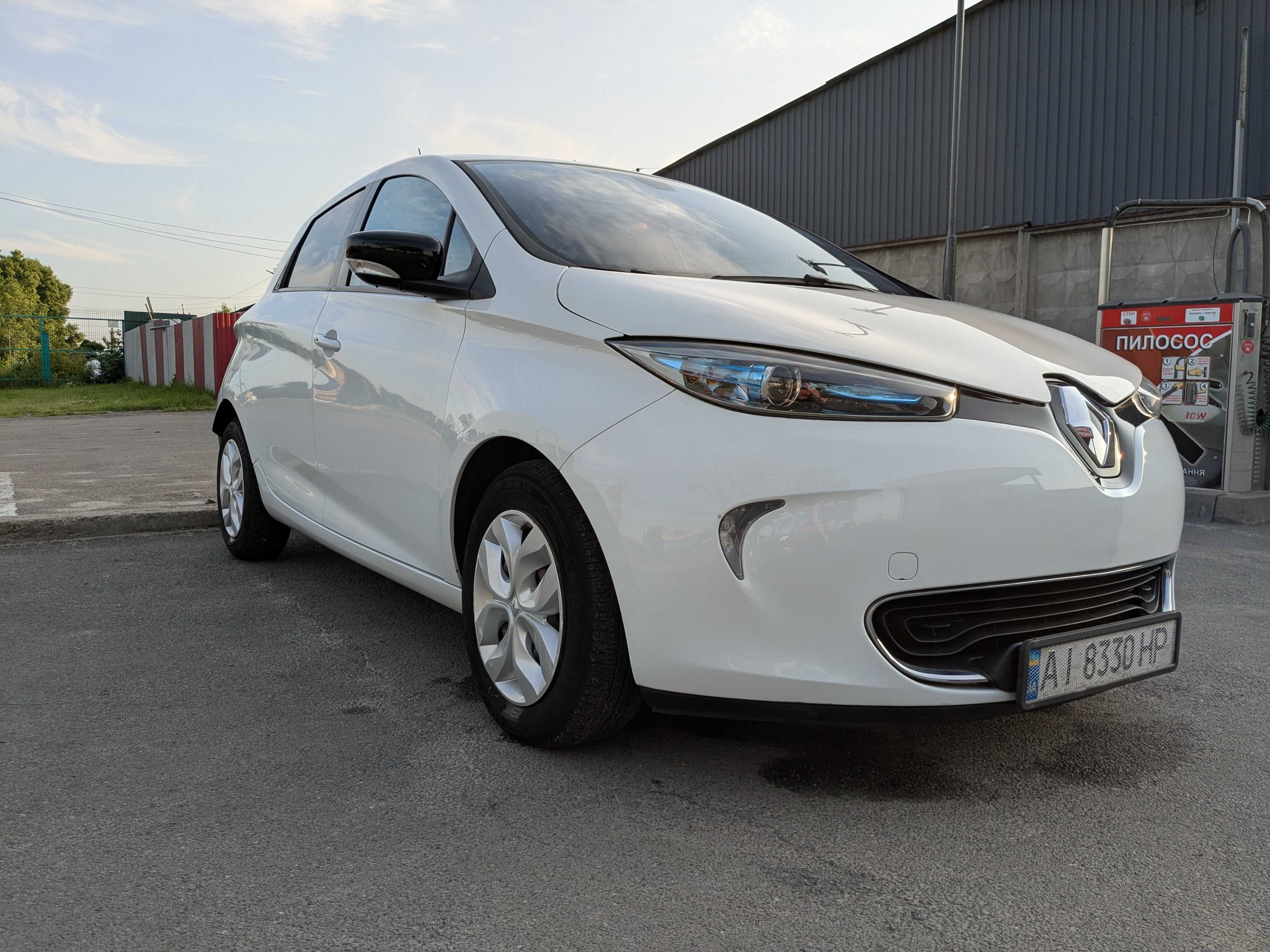 Renault Zoe 2015 240 25.9 kWh (88 к.с.) • Base