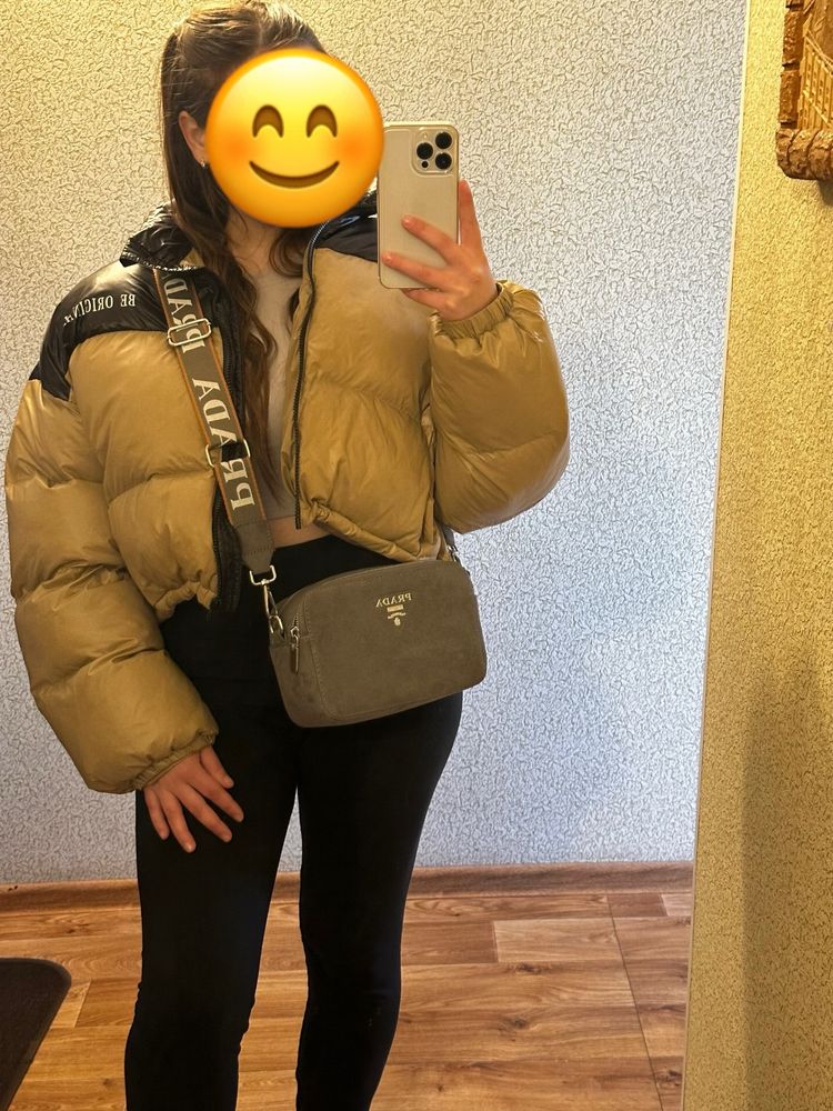 Весняна куртка 38 р