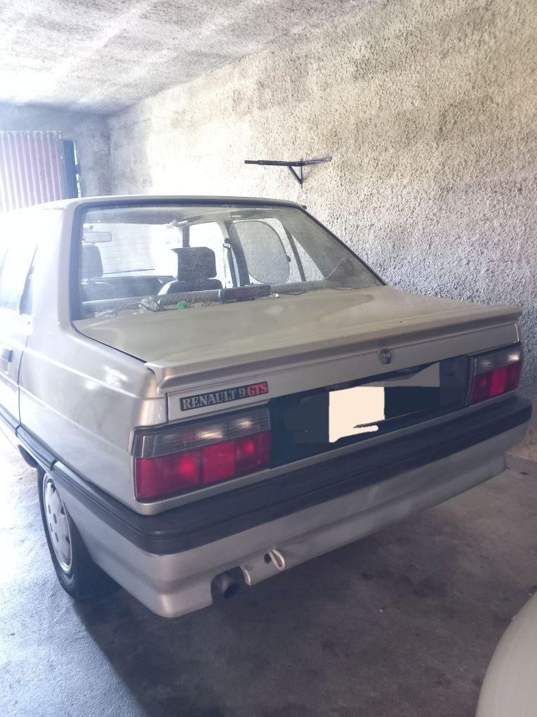 Carro Renault 9 GTS 1987