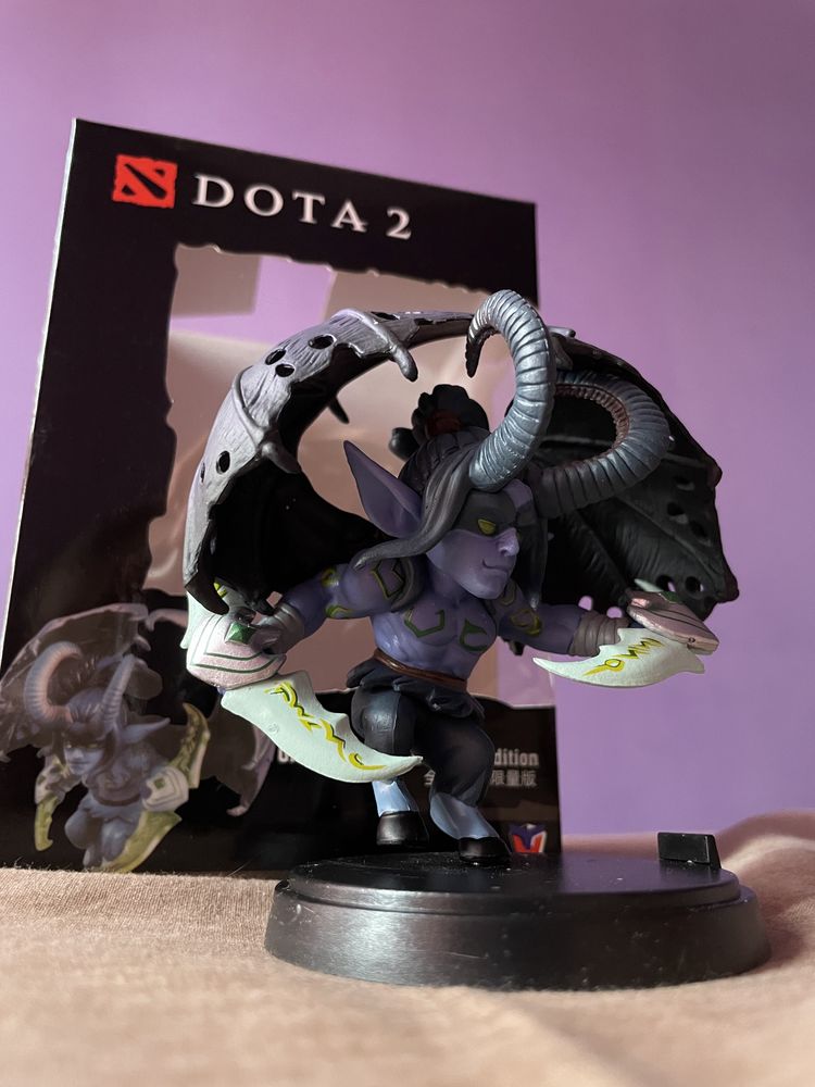 Фігурка Dota 2 Терорблейд