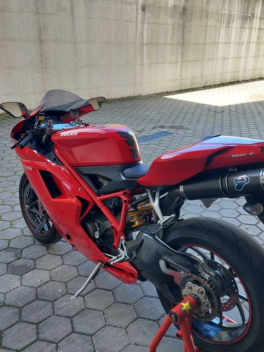 Ducati       1098
