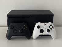 Xbox Series X 1TB + 2 pady + pudełko - stan jak nowy, mało uzywana