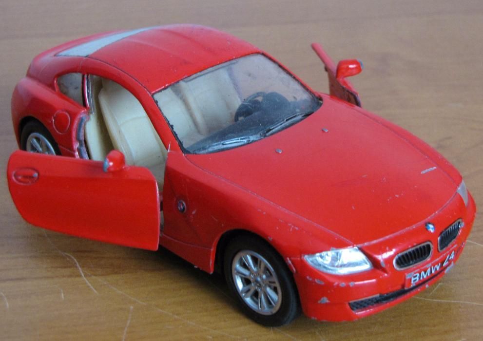 Игрушечная модель BMW Z4 Coupe