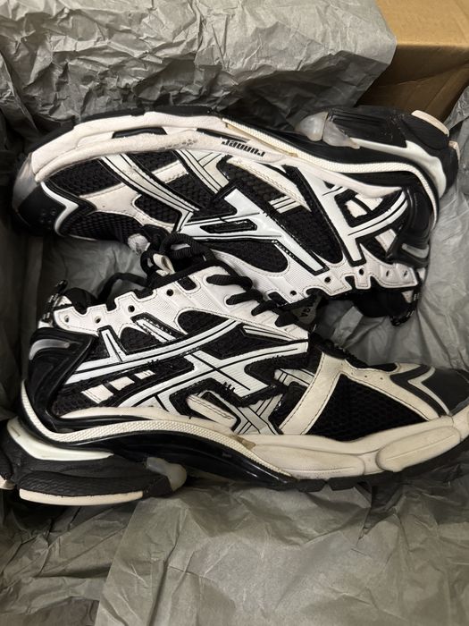 Balenciaga runner