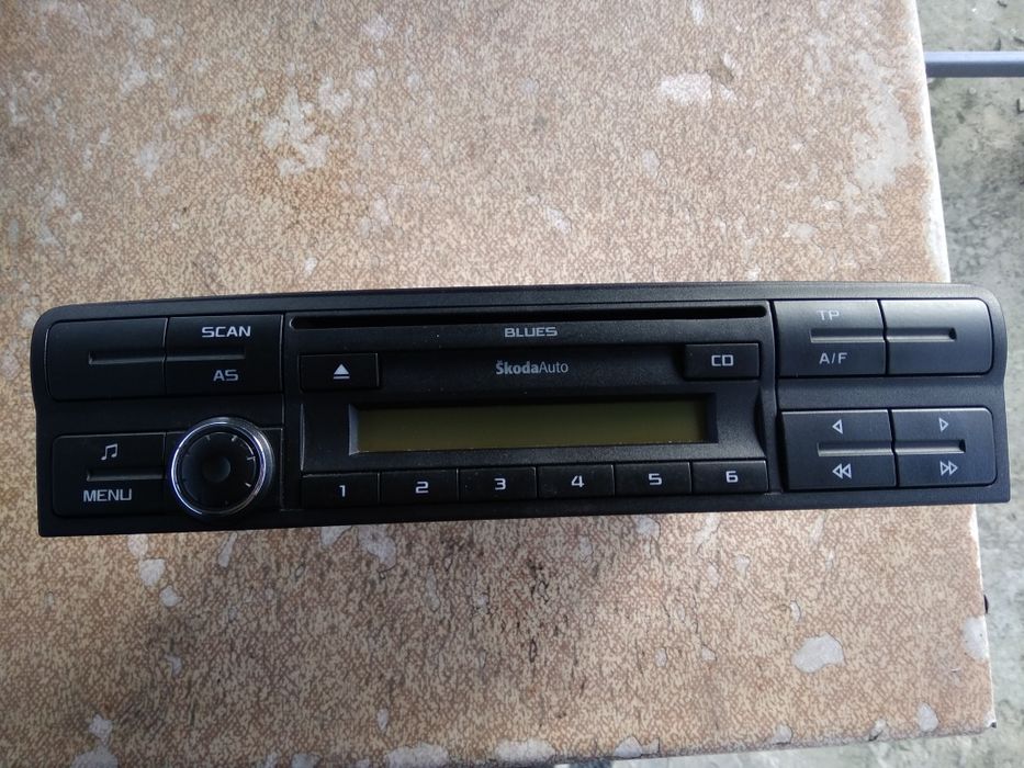 Продам автомагнитолу Шкода