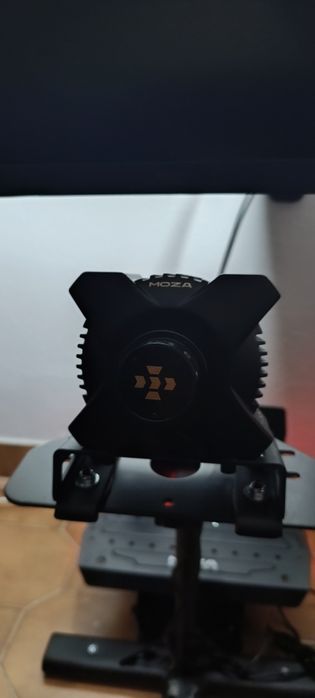 Moza racing só a base R3 com pedais