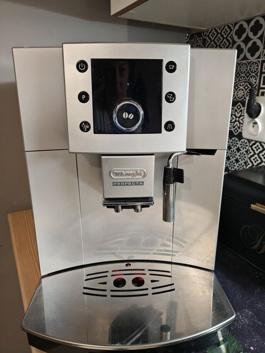 DeLonghi perfecta ESAM 5400 ekspres do kawy