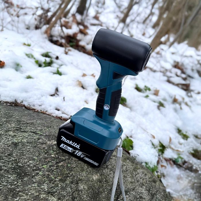 Mocna Poręczna Dmuchawa Do Czyszczenia Elewacji Na Baterię MAKITA 18V