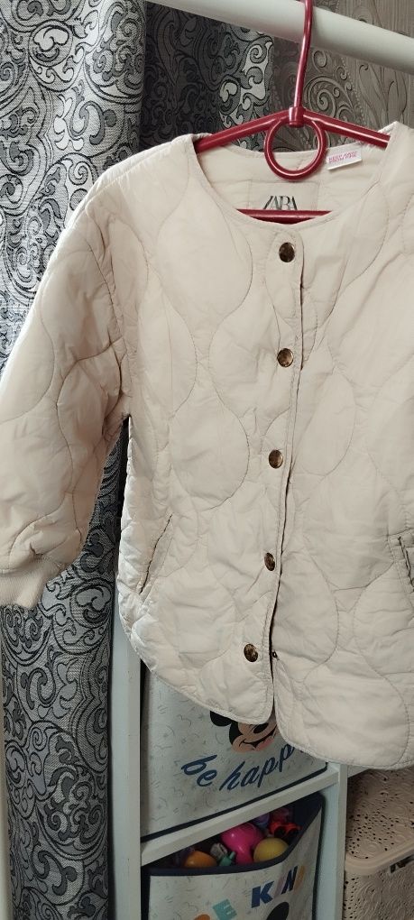Куртка Zara стьогана