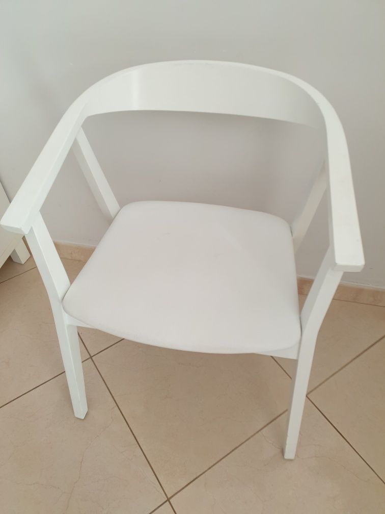 Cadeiras com braços brancas conjunto de 6