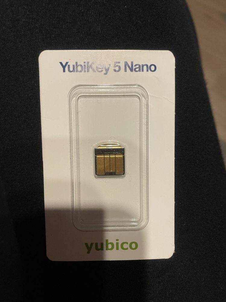 Yubikey 5 nano nowy