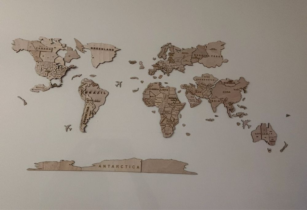 World map decor usado