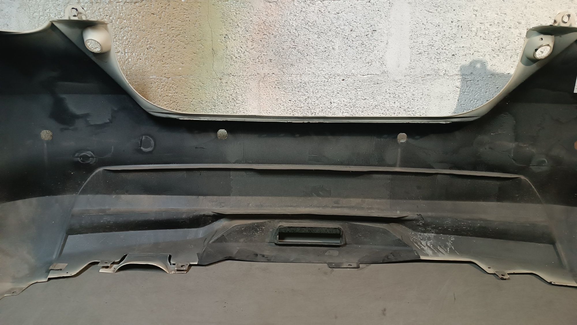 Vendo parachoque de trás Nissan micra ano 2015/20