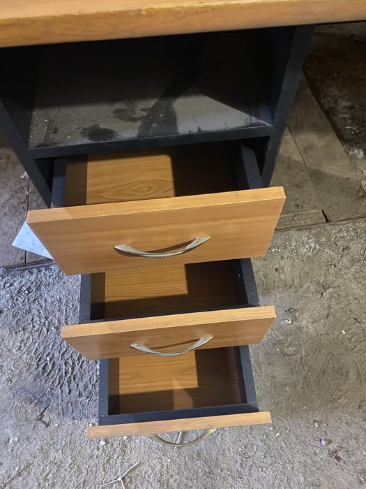 Офисный стол/офісний стіл