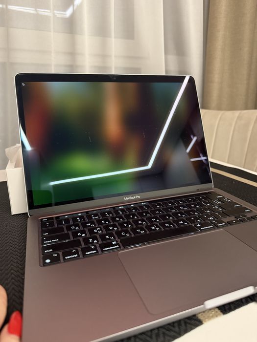 Macbook m1 mod 3228 ;