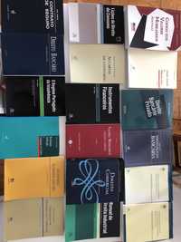 Varios livros de Direito novos e usados